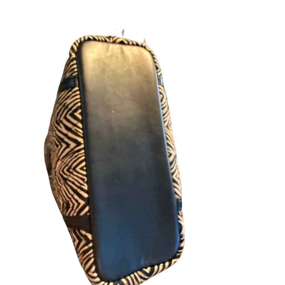 Vera Bradley quilted zebra print everyday tote bag - Picture 4 of 5